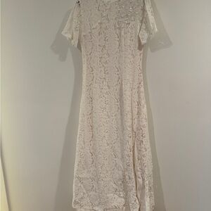 Elegant Lace White Dress (Great for weddings)